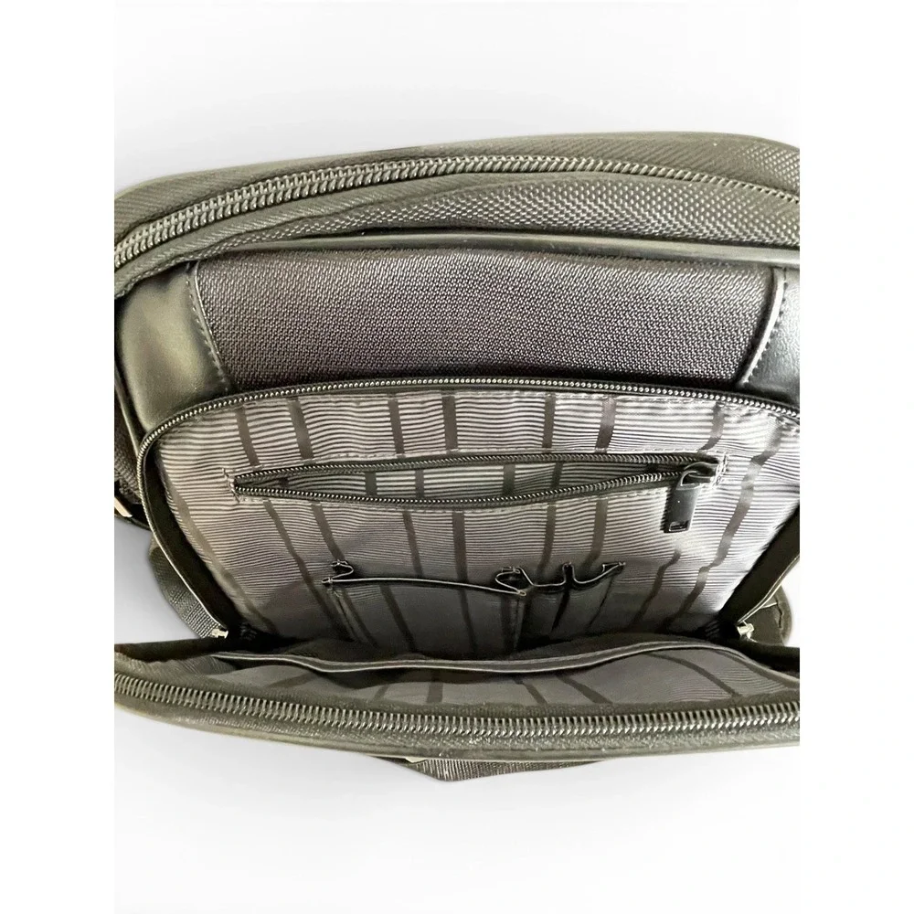 Kenneth Cole Reaction Night Day 12.1 Laptop Crossbody Bag Black Tech Case 538385